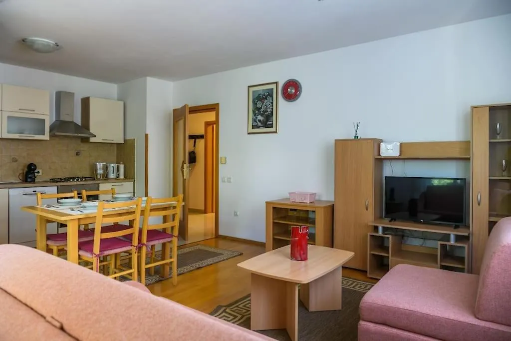 Apartment Sunce PUY 0*,